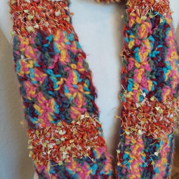 Hand Knit Multi Color Scarf with Fringe NWOT - Picture 10 of 10